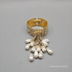 Vintage Clear Rhinestones and Faux Pearls Dangle Tassel Necklace & Bracelet Set