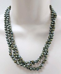 Vtg 56″ Hand Knotted Faceted Glass Bead Necklace Peacock Blue Green Iridescent