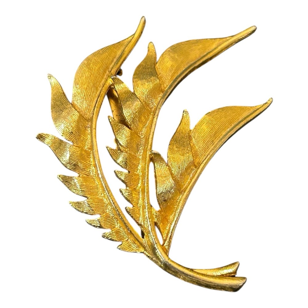 Vintage Gold Tone Fern Leaf Brooch Textured 2.25in