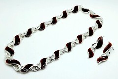 VINTAGE STYLE SET NECKLACE CHOKER & EARRING BROWN COLOR ENAMEL LINK SIVERTONE