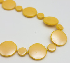 Vintage Yellow Lucite Flat Bead Long Chain Necklace 48 In Gold-Tone Spring Ring