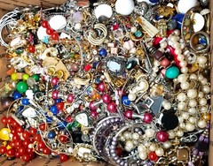 1 Pound Lb Unsorted Jewelry Vintage & New Craft Junk & Wear Resell Mixed Tangled