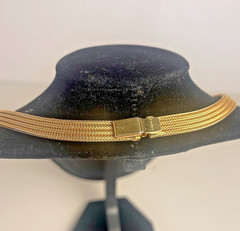Monet Gold Tone Omega Choker Necklace 17″ Flat Mid Century Modern Vintage MCM