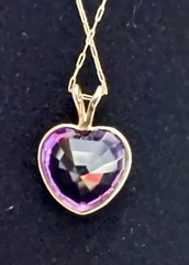 Vintage 14k Yellow Gold Dainty 16” w/Amethyst Heart Pendant 1.1.g