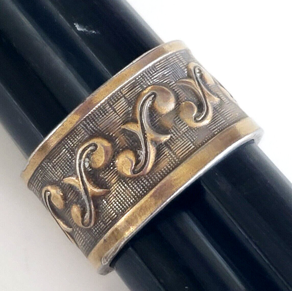Vintage Scroll Stamped Brass 3/8″ Wide Gold Tone Band Ring Size 3.25 Adjustable