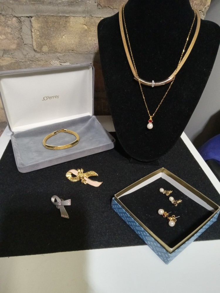 Avon Jewlery Lot Necklace Bracelet Brooches and Earrings Gold Tone