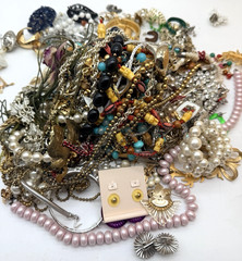 5lbs Vintage Jewelry Lot For Wear Or Harvest Some New Broken Many Signed