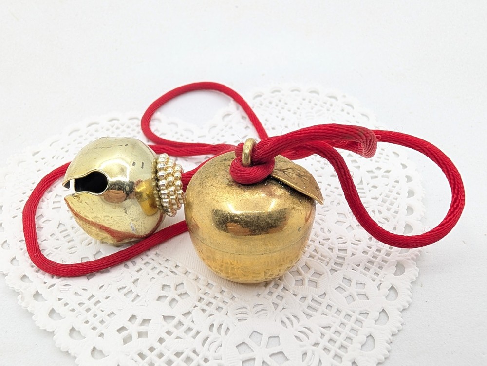 Vintage Prendant Revlon Charlie Solid Perfume Brass metal Apple bottle READ