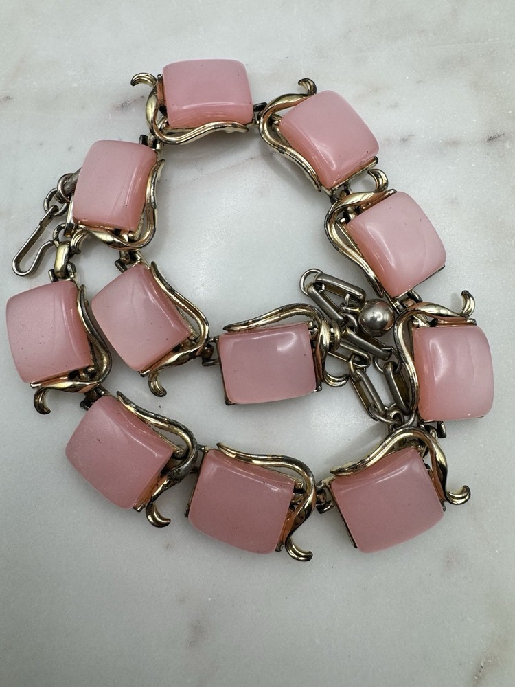 Vintage Pink Necklace Coro Moonglow Thermoset