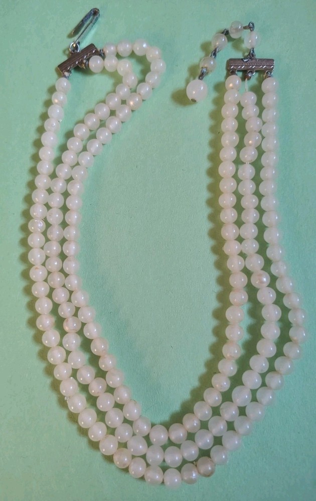 Vintage JAPAN Signed Multi Stranded GLASS Beaded Choker Necklace in Silver Tone
