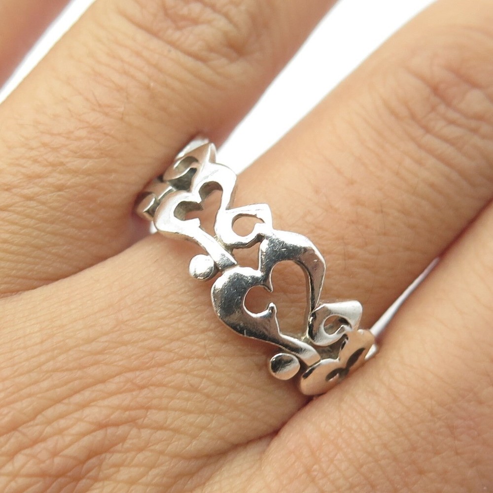925 Sterling Silver Vintage Modernist Open Heart All Around Band Ring Size 11.75
