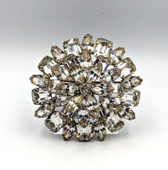 Weiss Clear Crystals Rhinestones Dome Flower Shape Vintage 1950s Brooch Pin
