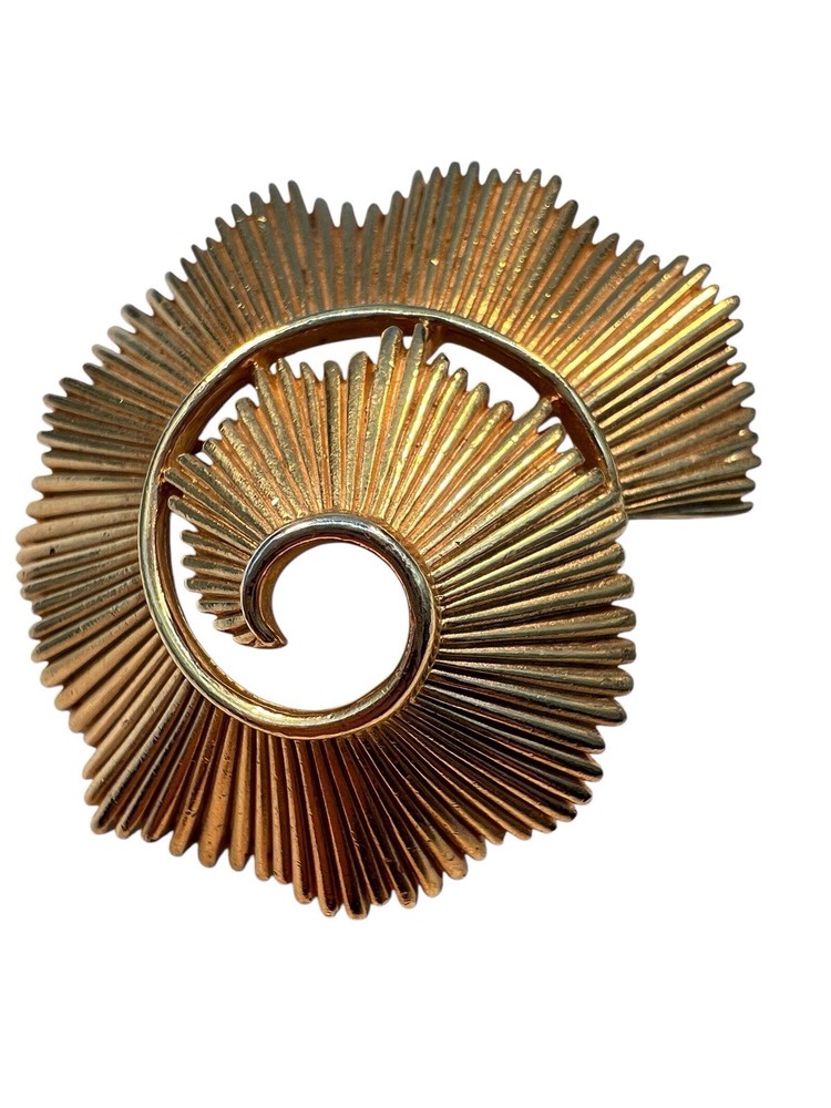 Vintage TRIFARI Brooch Brutalist Spiral Dome Fan Fold Gold Trifarium 50s 60s A4