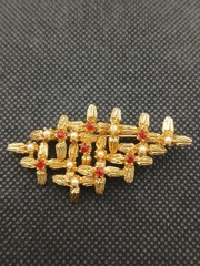 Unique goldtone lattice metal work brutalist faux pearls & rubies brooch