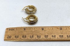Vintage 14K Yellow White Gold Ribbed Scalloped Hoop Earrings Italy 3/4″ 3.6g