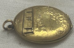 GORGEOUS ART DECO GOLD FILLED PHOTO LOCKET PENDANT.AIRPLANE DESIGN c1920