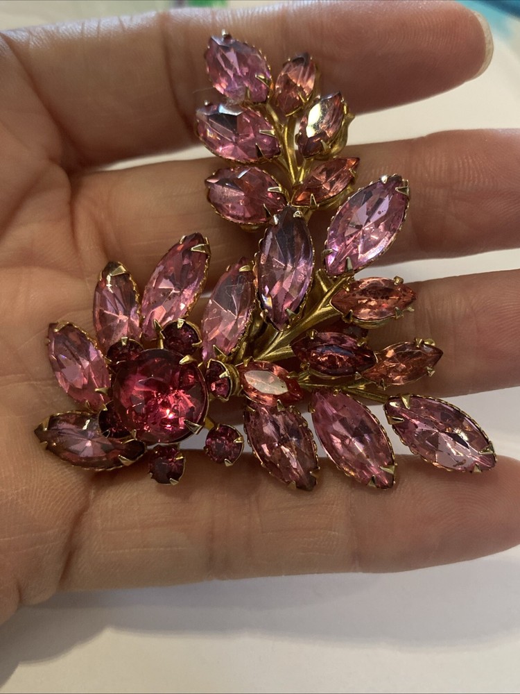 Vintage Large Two Tone Pink Marquise and Round Rhinestone Gold Tone Brooch Pin