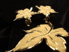Leaf Shaped Clip Earrings & Brooch, Cream Color “Emmons” 3 Piece Set (195)