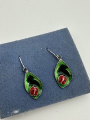 VINTAGE JJJ AVON DENGLING PIRCED EARRINGS SILVER TONE LADYBUG LEAF