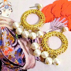 VTG RUNWAY NAPIER DANGLING FILIGREE GP 2″ HOOP FAUX PEARL EARRINGS POSTS EXC