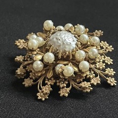 Signed Miriam Haskell Baroque Pearl Starburst Brooch Vintage Gold Tone