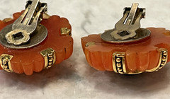 Vintage Chunky Round Butterscotch Acrylic/Resin Statement Clip-on Earrings 1.50″