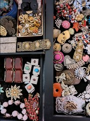 HUGE *REPAIR~HARVEST~CRAFT* Vintage & Costume Jewelry Lot RS * 350+ PCS 14+ Lbs