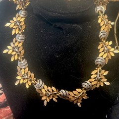 Vtg Crown Trifari Leaf Sprig Dome Two-Tone Choker & Matching 6 3/4” Bracelet Euc