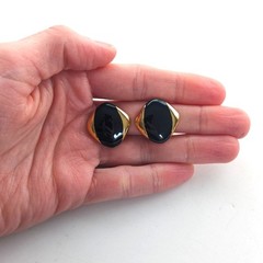 Vintage 80s Chic Gold Tone Classic Diamond Shape Navy Clip On Earrings