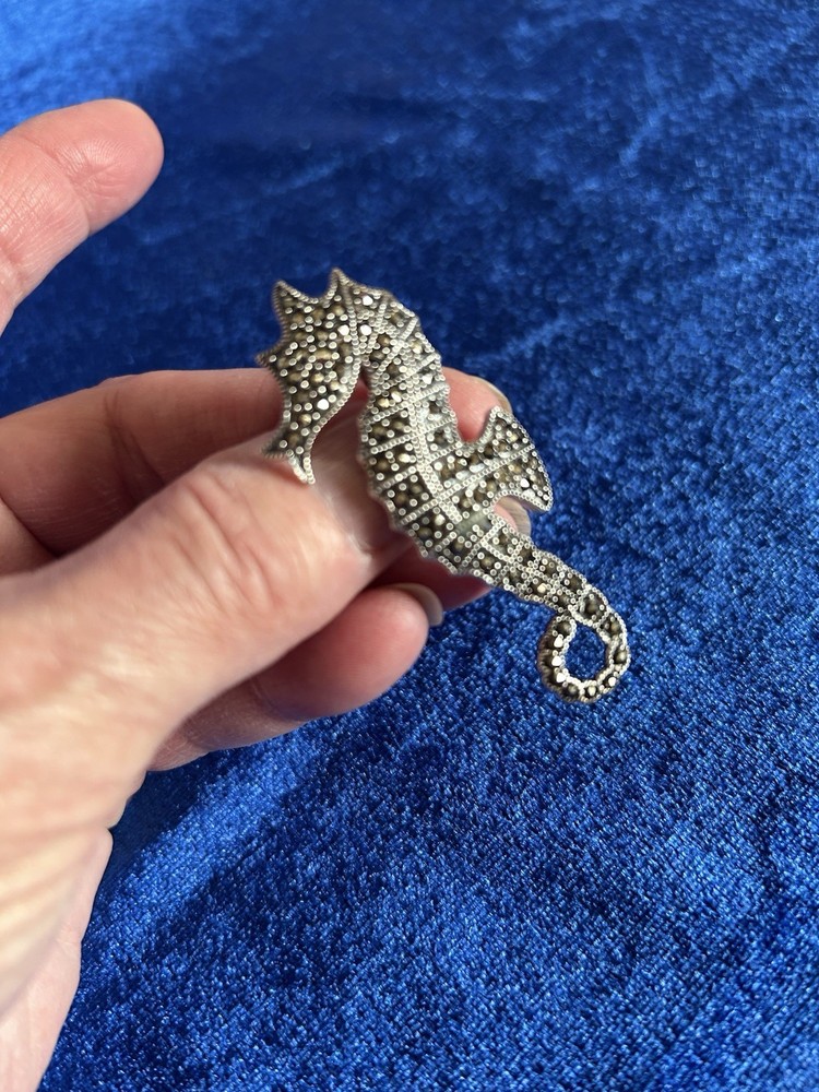 Vintage Sterling Silver Marcasite Seahorse Pendant Brooch Nice Old One