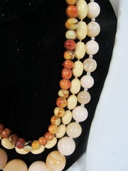 Vintage Lot Of 7 Beaded Necklaces with Assorted Sizes,grades, Colors & Clasps