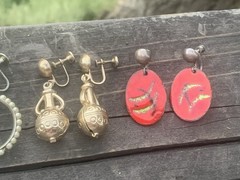 Vtg Screw Back Earring Lot-3 Red Copper Dangles Gennie Bottle Faux Pearl Hoops