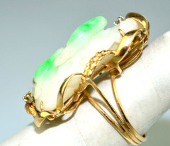 VINTAGE 14K YELLOW GOLD LARGE CARVED JADE & DIAMOND RING GREEN BIRDS SIZE 7.25