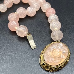 Chinese Export Blush Pink Carved Rose Quartz Necklace Floral Pendant 17 Inches