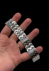 Vintage Crown Trifari Honeycomb Bracelet Mesh Geometric Hexagon Link