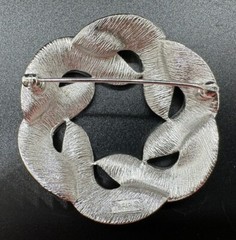 Vintage Crown Trifari Brooch Pin Silver Tone Laurel Wreath Leaves (1955-1969)