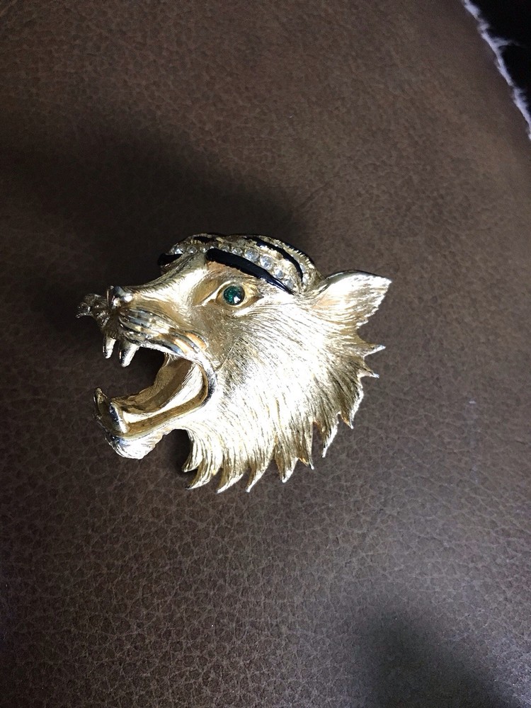 Vintage Brush Gold Tone Tiger Head Roaring Black Enamel Rhinestone Stripe Brooch