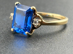 Vintage Kimberly 10K Gold, 3.7 ct Blue Tanzanite & Spinel Ring Size 6 – 2.7 gm
