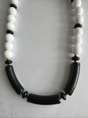 MONET Vtg Necklace/ Black & White Beads/ Gold Tone/ Signed_ Very Good Condition