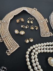 Huge-estate-jewelry-Lot-Faux Pearl- Costume Jewelry Lot B 32 Pieces