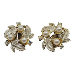 Judy Lee Leaf Leaves Wreath with Faux Pearls & Crystals Vintage Clip On Earrings