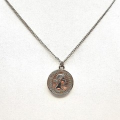 Vintage 70s Queen Elizabeth II British Five Pence Coin Pendant Necklace Jewelry