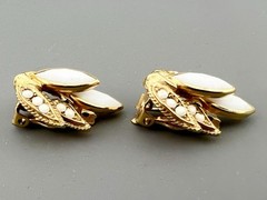 Vintage Hollycraft Earrings Milk Glass Bezel Set Gold Tone Clip Ons Signed