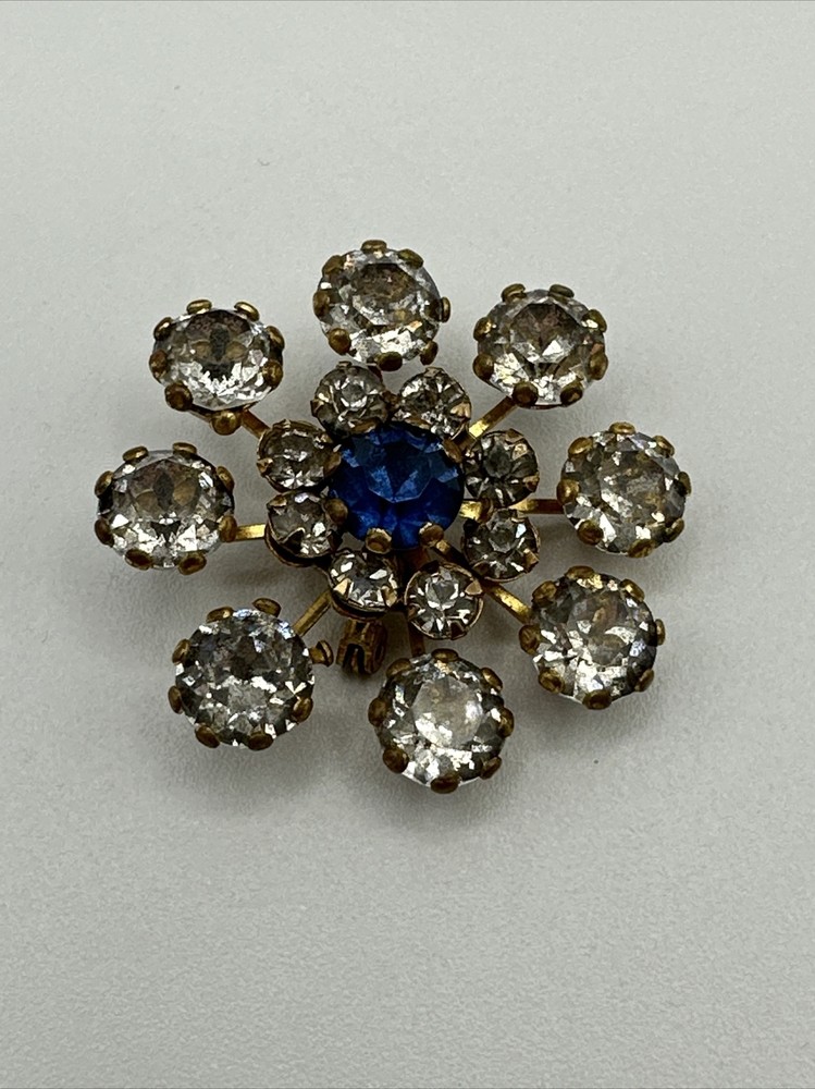 Vintage 1950’s rhinestone brooch/pin #202