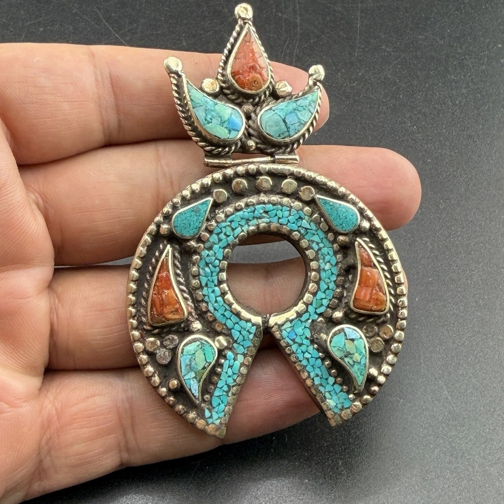 Old Ethnic Unique Horseshoe Design Tibetan Handmade Beautful Pendant