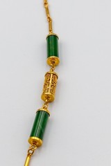 Vintage Sarah Coventry Oriental Lanterns Necklace Gold Tone Green Faux Jade 33″