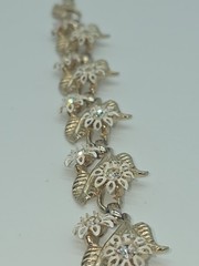 VTG Mid Century Cream Enamel Metal Rhinestone Flower Choker Necklace Goldtone