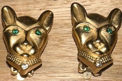 Vtg JACKIE COLLINS Panther Clip On Earrings Matte Gold Tone Emerald Green Eyes
