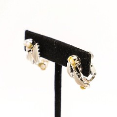 Coro Vintage White Enamel Earrings Silver Tone Clip On Hinge Screw Back Signed