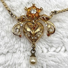 Vintage Puffy Heart Flower Necklace Orange Rhinestones Gold Tone Chain 15″